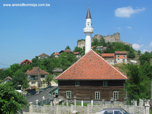 Stara drvena džamija u Bužimu, graditeljska cjelina