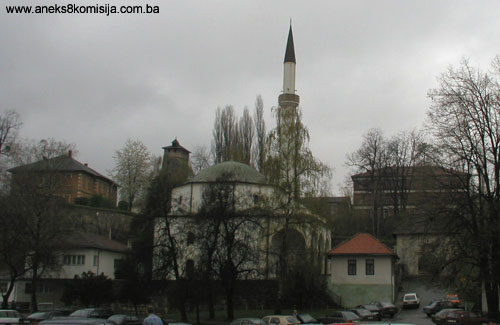 Husejnija džamija, graditeljska cjelina