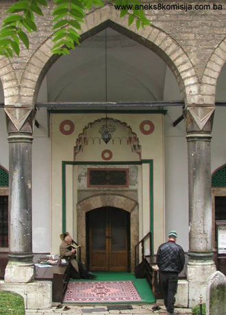 Ferhadija džamija, graditeljska cjelina