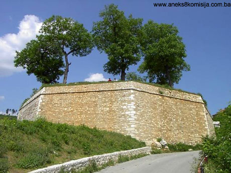 Stari grad Vratnik, graditeljska cjelina