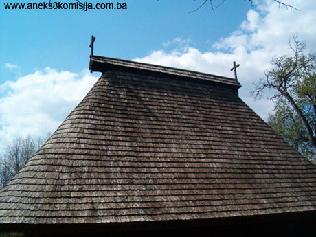 Pravoslavna crkva brvnara (crkva svetih apostola Petra i Pavla) u Palačkovcima, graditeljska cjelina