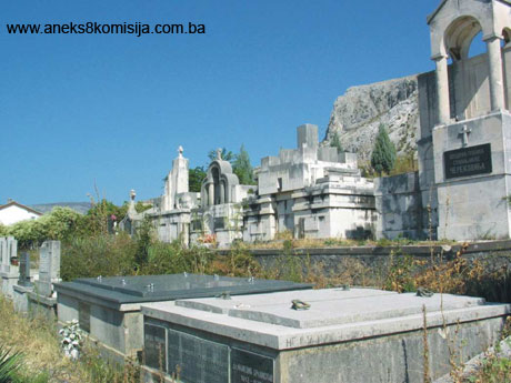 Staro pravoslavno groblje na Pašinovcu u Mostaru, grobljanska cjelina