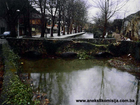 Korito Bregave sa mlinicama, stupama i mostovima, prirodno-graditeljska cjelina