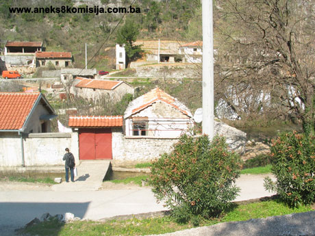 Korito Bregave sa mlinicama, stupama i mostovima, prirodno-graditeljska cjelina