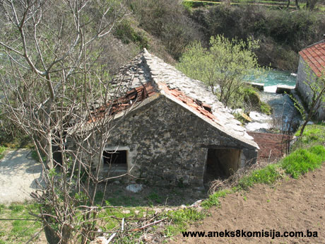 Korito Bregave sa mlinicama, stupama i mostovima, prirodno-graditeljska cjelina
