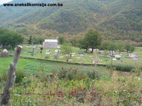 Crkva sv. Arhanđela Mihaila sa nekropolom stećaka u Aranđelovu, graditeljska cjelina