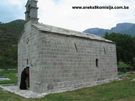 Crkva sv. Arhanđela Mihaila sa nekropolom stećaka u Aranđelovu, graditeljska cjelina