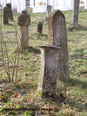 Čaršijska (Junuz-Čauš) džamija, graditeljska cjelina