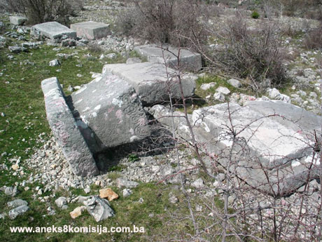 Prahistorijski tumuli i nekropola sa stećcima Baba u Gornjoj Bitunji, historijsko područje