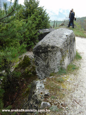 Nekropola sa stećcima na lokalitetima Kaursko groblje (Ciklice) i Brdo u Vrbljanima, historijsko područje