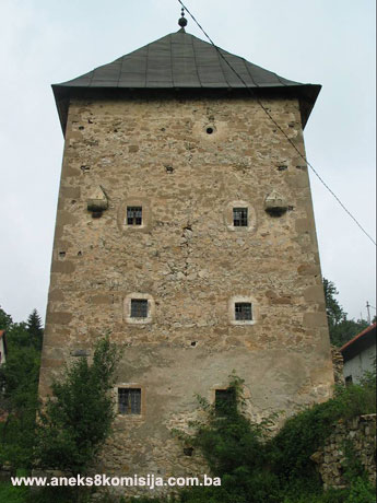 Rustempašića kula u Odžaku, historijska građevina