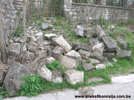 Careva džamija (Gradska ili Obradovića džamija), historijska građevina