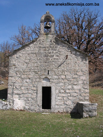 Pravoslavna crkva Svetog arhanđela Mihaila u Trnovom Dolu, graditeljska cjelina