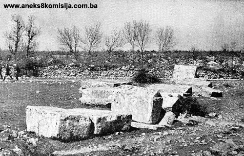 Nekropola sa stećcima na lokalitetu Groblje stećaka na rimokatoličkom groblju kod Jurkovića kuća u Brštanici, Donje Hrasno, arheološko područje