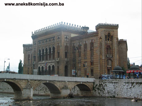 Gradska vijećnica, historijska građevina