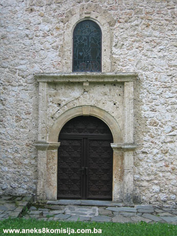 Crkva sv. Mihovila u Ovčarevu, historijska građevina