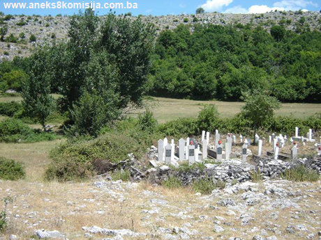 Nekropola sa stećcima na lokalitetu Lokve (Brijeg, Bunarevi) u zaseoku Zabrđe u Gornjoj Bitunji, historijsko područje