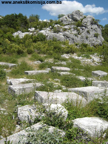 Nekropola sa stećcima Potkuk u Bitunji, historijsko područje
