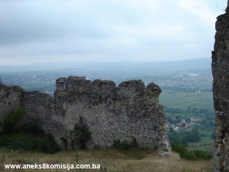 Prahistorijska gradina, srednjovjekovni i osmanski grad Sokolac u selu Sokolcu, historijsko područje