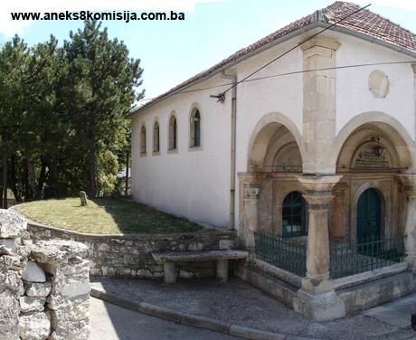 Milošnik (Bušatlijina ili Milosnik) džamija sa haremom, graditeljska cjelina