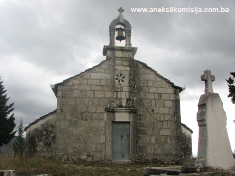 Crkva sv. Ilije sa prahistorijskom grobnom gomilom (tumulusom) i nekropolom sa stećcima u Mesarima, historijsko područje