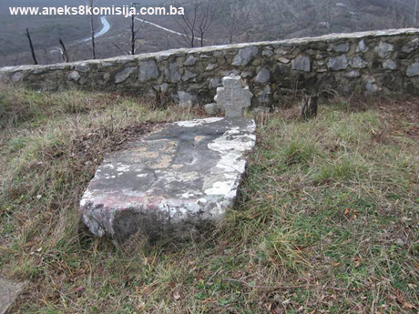 Crkva sv. Ilije sa prahistorijskom grobnom gomilom (tumulusom) i nekropolom sa stećcima u Mesarima, historijsko područje