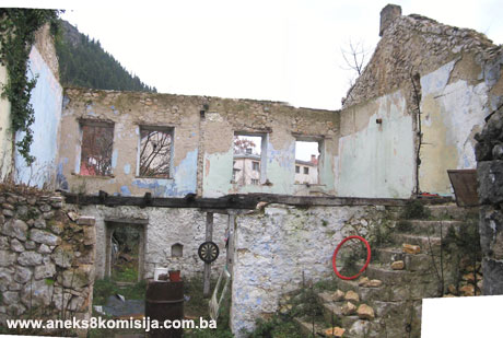 Kuća na Luci (Vakuf Hatidže Hajdarbegović), stambena graditeljska cjelina