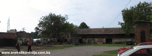 Župna crkva Uznesenja Blažene Djevice Marije i franjevački samostan u Tolisi, zajedno sa pokretnom imovinom, graditeljska cjelina