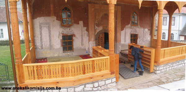 Čaršijska (Gazi Ferhad-begova) džamija, graditeljska cjelina