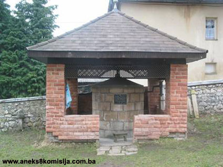 Čaršijska (Gazi Ferhad-begova) džamija, graditeljska cjelina