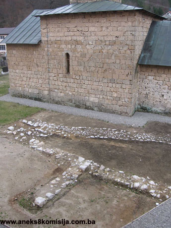 Srpski pravoslavni manastir Rmanj sa ostacima originalnih fresaka u Martinbrodu, historijska građevina - mjesto i ostaci graditeljske cjeline