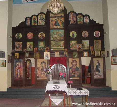 Crkva sv Vasilija Velikog sa pokretnim naslijeđem (pet ikona), historijski spomenik
