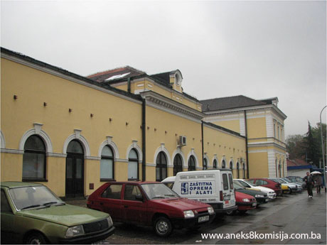 Stara željeznička stanica (Muzej savremene umjetnosti Republike Srpske), historijska građevina