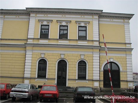Stara željeznička stanica (Muzej savremene umjetnosti Republike Srpske), historijska građevina