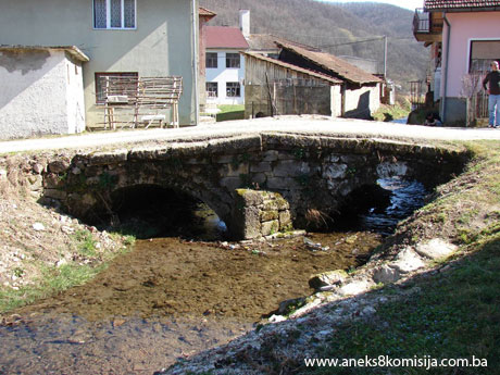 Most u Starom Majdanu, poznat kao Rimski most, historijski spomenik