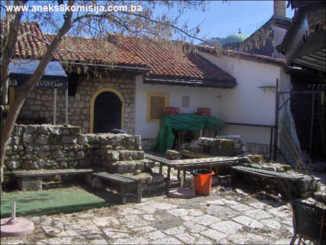 Firuz-begov hamam, mjesto i ostaci historijske građevine