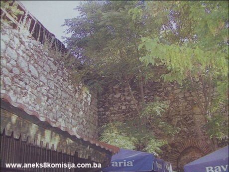 Firuz-begov hamam, mjesto i ostaci historijske građevine