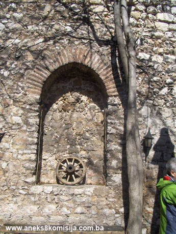 Firuz-begov hamam, mjesto i ostaci historijske građevine