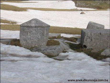 Nekropola sa stećcima Poljice, lokalitet Veliko Jezero, historijsko područje