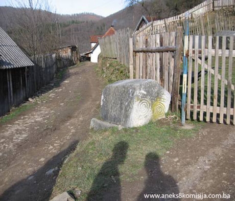 Nekropola sa stećcima na lokalitetu Navitak u selu Boganovići, historijsko područje