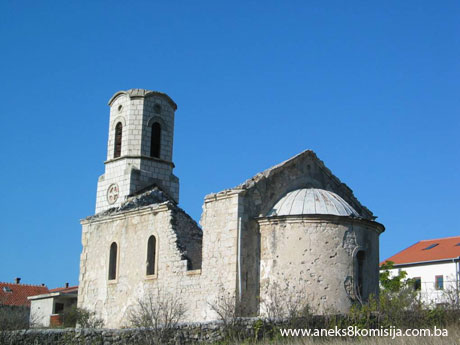 Pravoslavna crkva sv. Vasilija Ostroškog u Blagaju sa pokretnim naslijeđem, graditeljska cjelina
