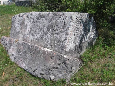 Nekropola sa stećcima “Mramorje“ i starim nišanima u Lavšićima, historijsko područje
