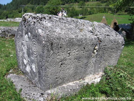 Nekropola sa stećcima “Mramorje“ i starim nišanima u Lavšićima, historijsko područje