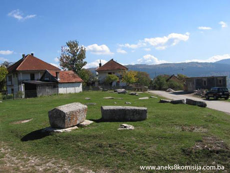 Nekropole sa stećcima i starim nišanima u naselju Budoželje, historijsko područje