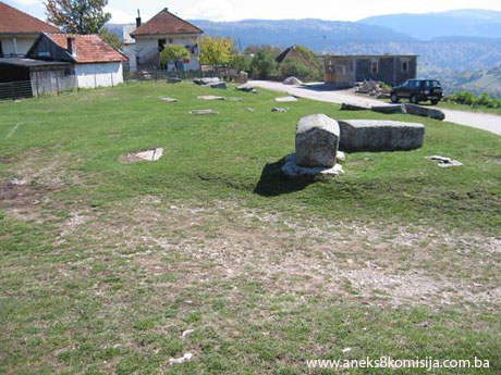 Nekropole sa stećcima i starim nišanima u naselju Budoželje, historijsko područje