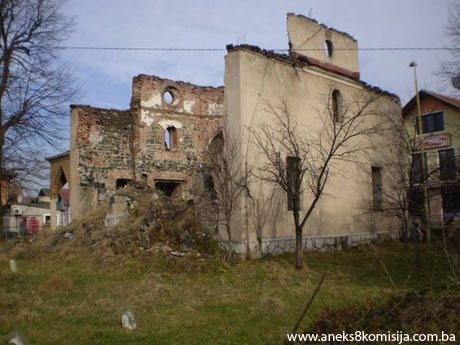 Trzanska  (Alibegova, džamija na Trznju) džamija sa haremom, mjesto i ostaci graditeljske cjeline