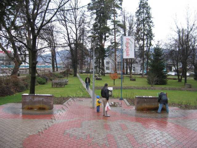Prahistorijska gradina, kasnoantička utvrda – refugij, ostaci kasnoantičke crkve posvećene sv. Luciji i nekropole sa stećcima u Podastinju, spomenička cjelina i historijsko područje