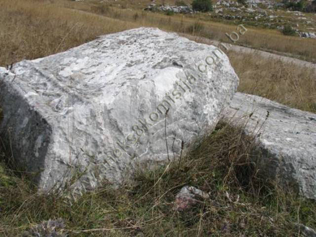 Prahistorijski tumulus i nekropola sa stećcima na lokalitetu Dabića (Velika) poljana, na obroncima planine Bahtijevice, historijsko područje
