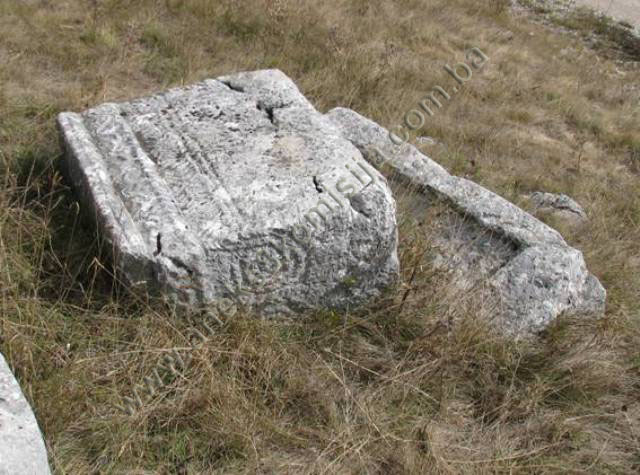 Prahistorijski tumulus i nekropola sa stećcima na lokalitetu Dabića (Velika) poljana, na obroncima planine Bahtijevice, historijsko područje