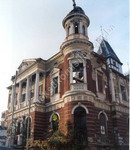 Kompleks vila iz austrougarskog perioda u Petrakijinoj ulici (Vila Mandić, vila Heinricha Reitera, vila Hermine Radisch i vila Forstratha Miklaua), graditeljska cjelina